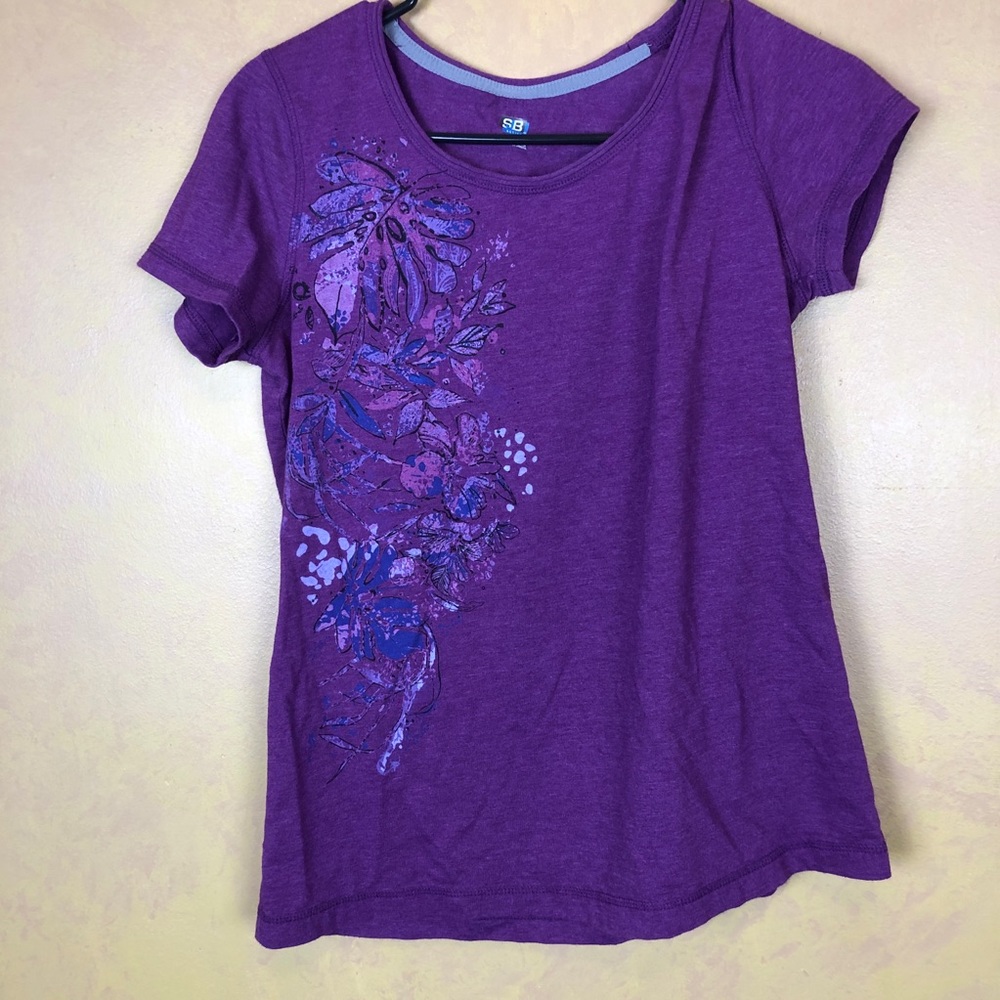 Woman’s blouse, size medium - Picture 2 of 8